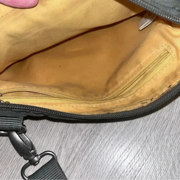 Gray bagallini crossbody:b320/c22/10/25 - Picture 5 of 6